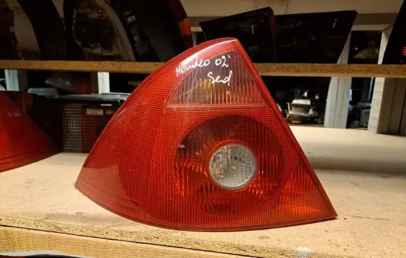 Ford Mondeo Mk III Rear/tail lights 1S7113405A 1S7113405 13405A