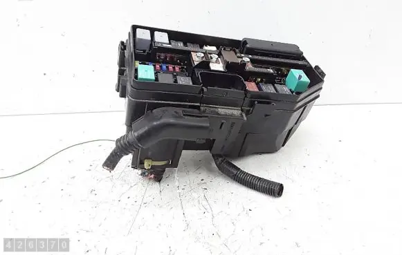 Honda Civic IX Fuse module TV2E010E0