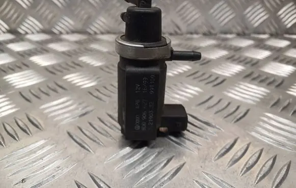 Audi A4 S4 B5 8D Turbo solenoid valve 8D0906627 72190332