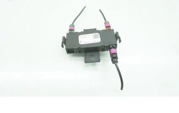 Mercedes-Benz GLC X253 C253 Aerial antenna amplifier A2389055000