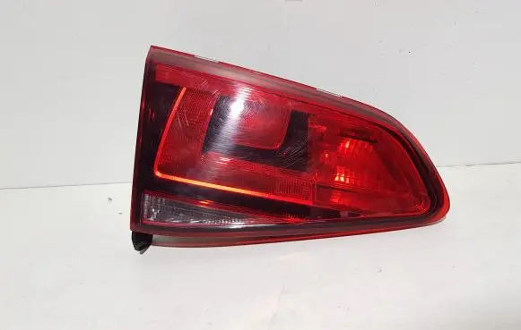 Volkswagen Golf VII Tailgate rear/tail lights 5GM945093B