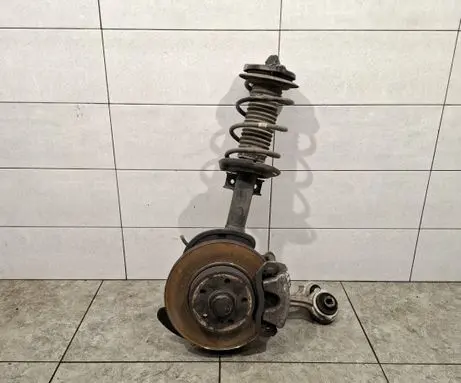 Front wheel hub spindle knuckle
