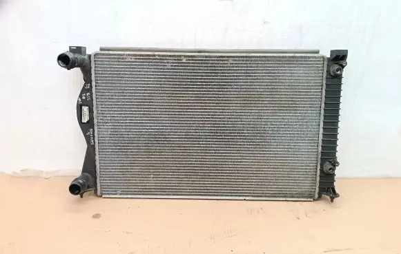 Audi A6 S6 C6 4F Coolant radiator 4F0121251R
