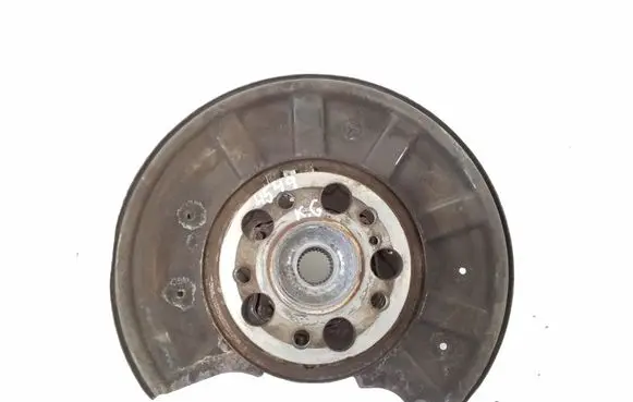 Mercedes-Benz E W212 Rear wheel hub A2123502108