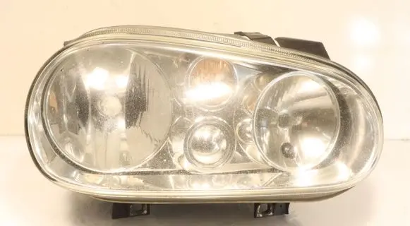 Volkswagen Golf IV Headlight/headlamp 67742020