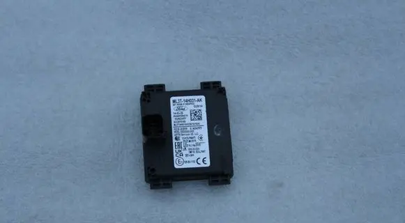 Ford Mustang VI Blind spot module ML3T14H031AK