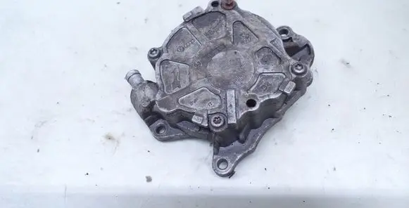 Volkswagen Transporter - Caravelle T5 Vacuum pump 03L145100F
