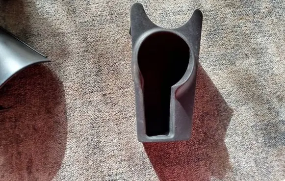 Ford Focus Cup holder back 
