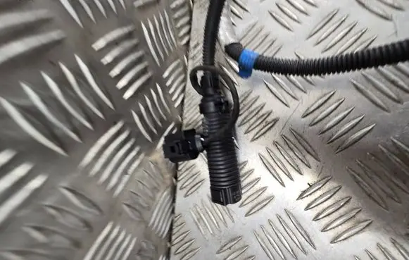 Audi Q5 SQ5 AdBlue supply pipe 8R0131984AE