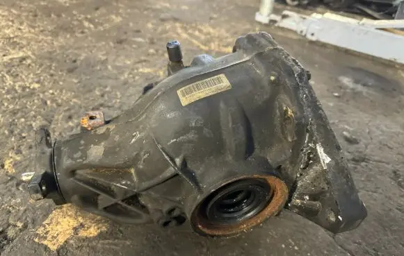 Mercedes-Benz CLK A209 C209 Rear differential A2033510705
