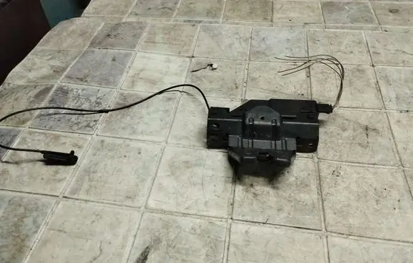 BMW 1 E81 E87 Tailgate/trunk/boot lock/catch/latch 7840617