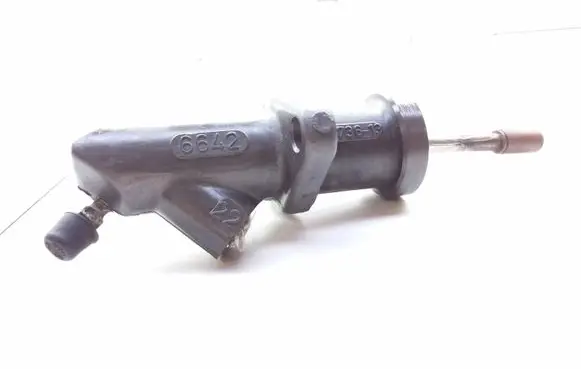 Clutch master cylinder