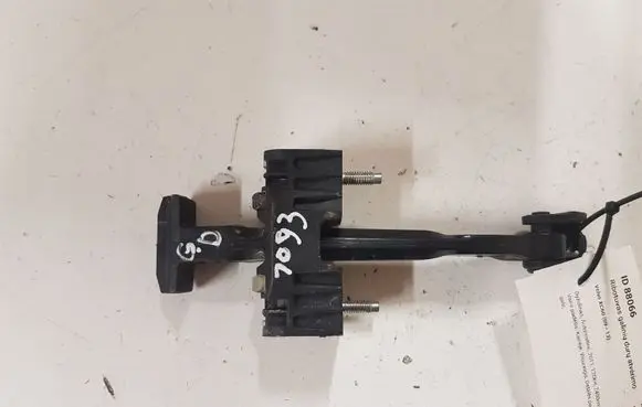Volvo XC60 Rear door check strap stopper 3217754