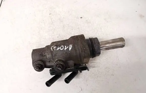 Toyota Previa (XR30, XR40) II Master brake cylinder