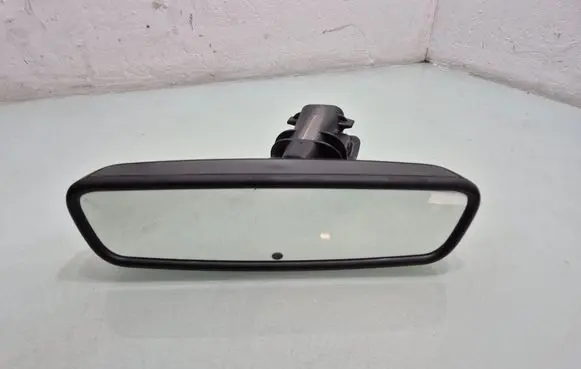 Rear view mirror (interior)