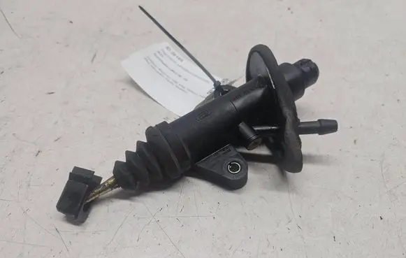 Seat Alhambra (Mk1) Clutch master cylinder 7M0721401D