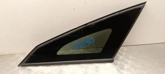 Citroen C4 III e-C4 Rear side window 9832918380