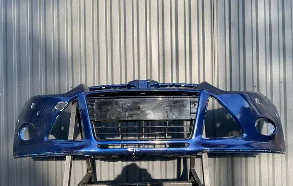 Ford Focus Front bumper 5117757A