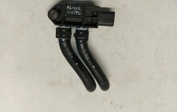 Audi A7 S7 4K8 Air pressure sensor 06N131551S