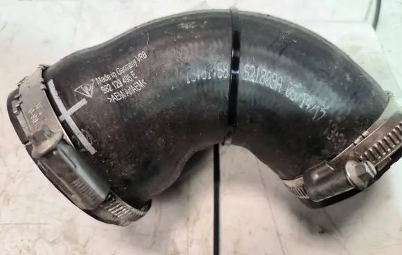 Porsche Boxster 982 Intercooler hose/pipe 982129498E 5218099
