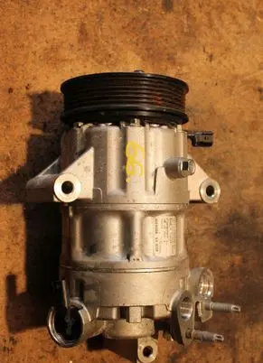 Seat Toledo I (1L) Air conditioning (A/C) compressor (pump) 820803