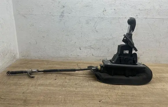 Porsche Macan (95B) Gear shifter/selector 95B713041D