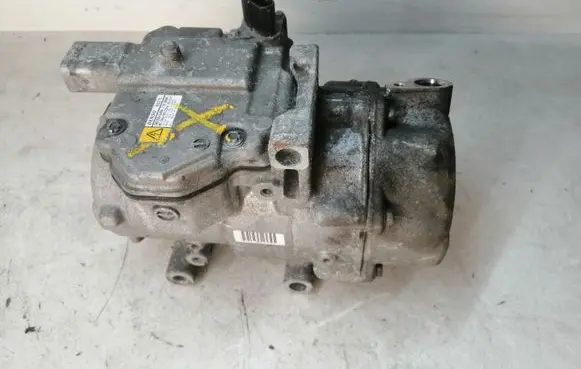 Toyota Prius+ (ZVW40) Air conditioning (A/C) compressor (pump) 0422000404 ES27C 00841