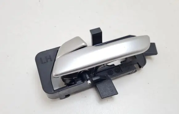 KIA Picanto Front door interior handle 231005