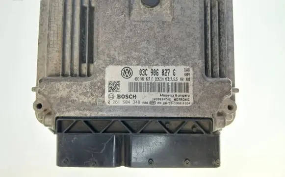 Volkswagen Golf VI Engine control unit/module 03C906027G 03C906027F 0261S04348