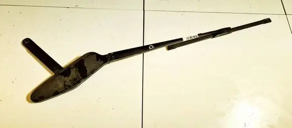 Nissan Almera Tino Front wiper blade arm