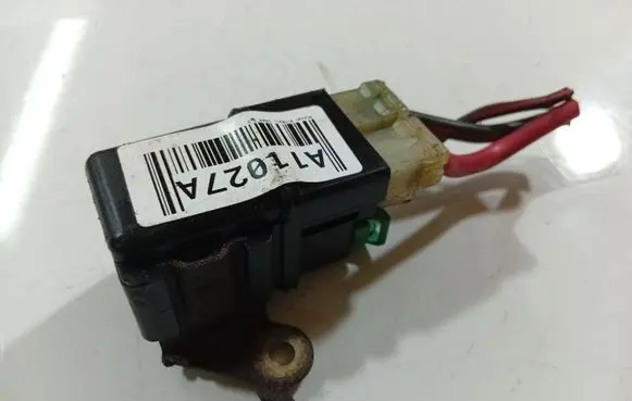 Nissan X-Trail T30 Glow plug pre-heat relay 