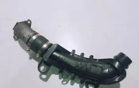 Mazda 6 Intercooler hose/pipe 9815041045