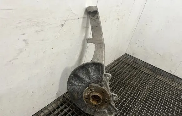 Mercedes-Benz GL X166 Front wheel hub A16609 A1663300920