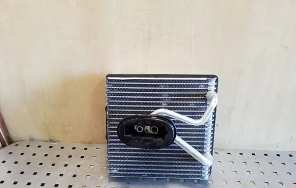 Volkswagen Eos Air conditioning (A/C) radiator (interior) 