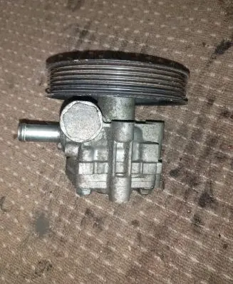 Peugeot 4007 Power steering pump