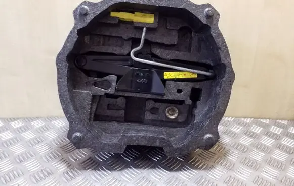 Peugeot 508 Tool set 9681838080 9656868180