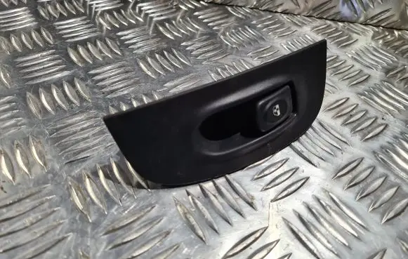 Renault Megane II Electric window control switch