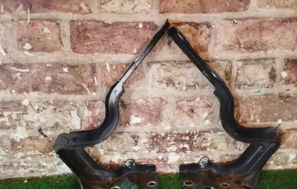 Hyundai i40 Engine bonnet/hood hinges