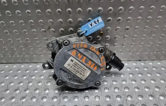 Mercedes-Benz C W204 Vacuum pump A6422300065