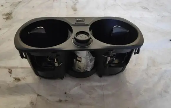 BMW 3 G20 G21 Cup holder front 1870135116