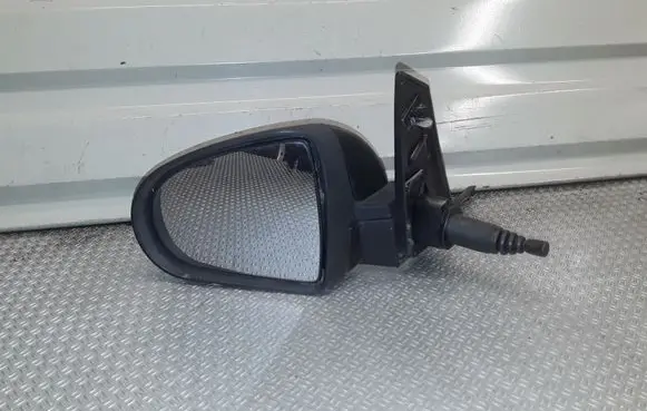 Mitsubishi Colt Manual wing mirror E9024259