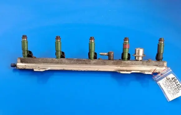 Fuel main line pipe