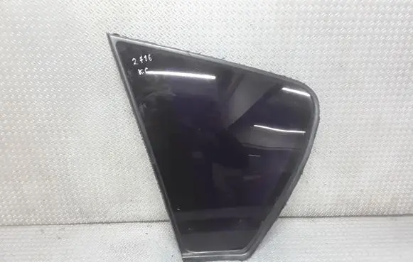 Toyota Corolla Verso E121 Rear side window