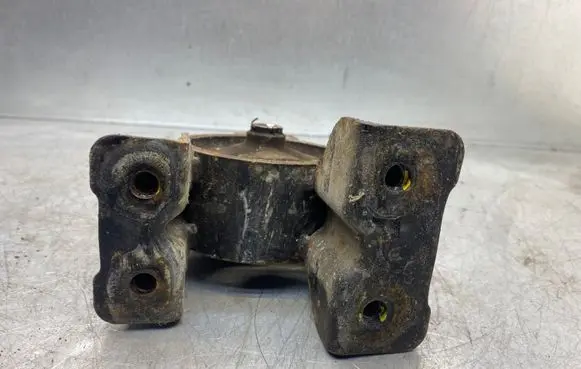 KIA Ceed Engine mount bracket 219312H100