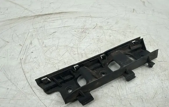 Volkswagen PASSAT B6 Front bumper mounting bracket 807184