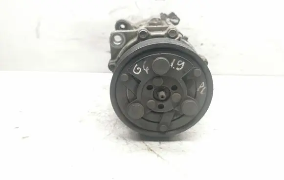 Volkswagen Golf IV Air conditioning (A/C) compressor (pump) 1J0820803K