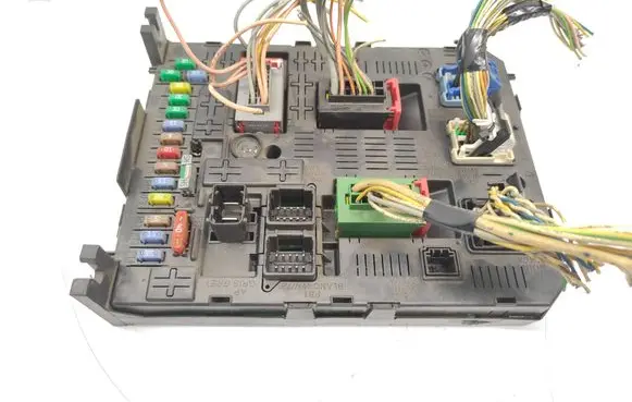 Peugeot 407 Comfort/convenience module 966405908001 BSI04EV 201008