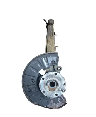 Volkswagen Touareg II Front wheel hub 7P6407246A