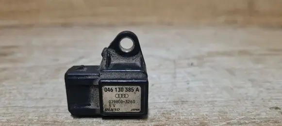 Volvo S70 V70 V70 XC Air pressure sensor 046130385A