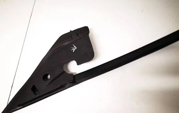 Tesla Model Y Front door glass trim molding 150006600b 1500066-00-b